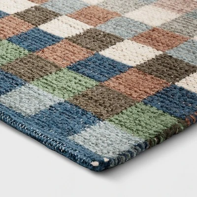 2'x3' Checkered Accent Rug - Threshold™ 4 2'x3' Checkered Accent Rug - Threshold™ - Image 2